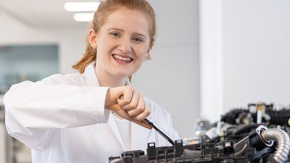 Hannah Langridge Automotive Engineering student